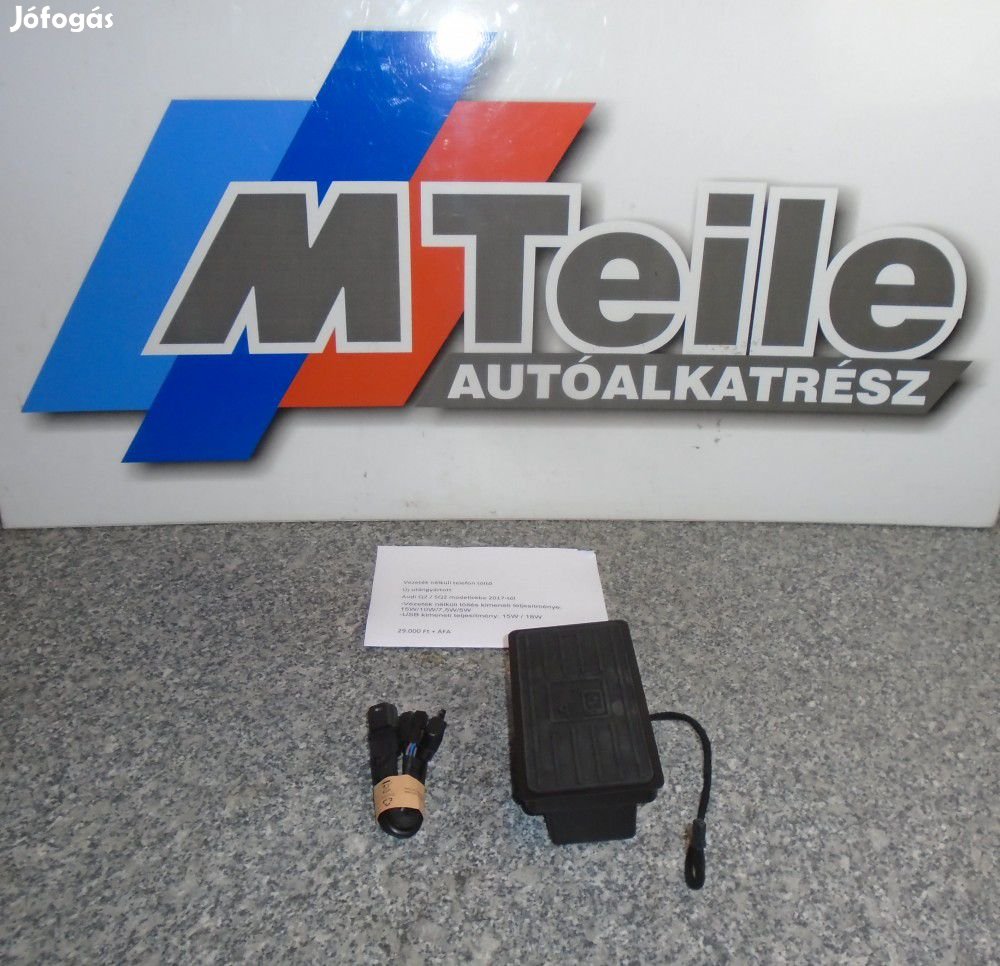 [UTÁNGYÁRTOTT ÚJ] AUDI - VEZETÉK NÉLKÜLI TELEFON TÖLTŐ - Q2 / SQ2 (20